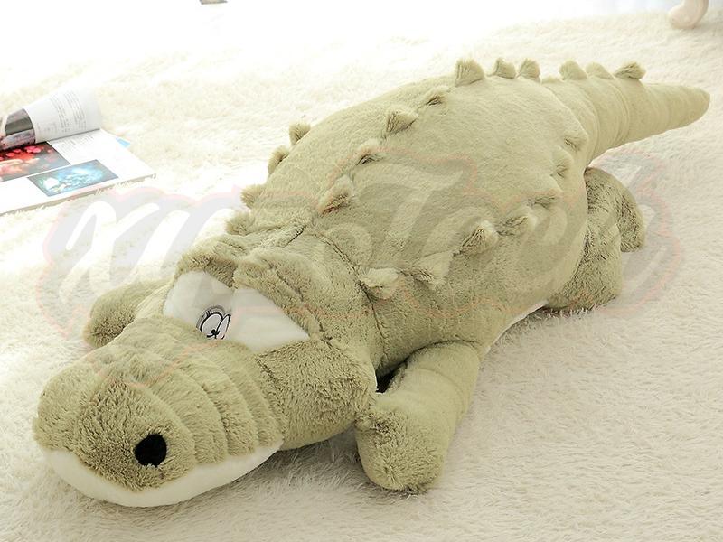 Crocodile plush cushion